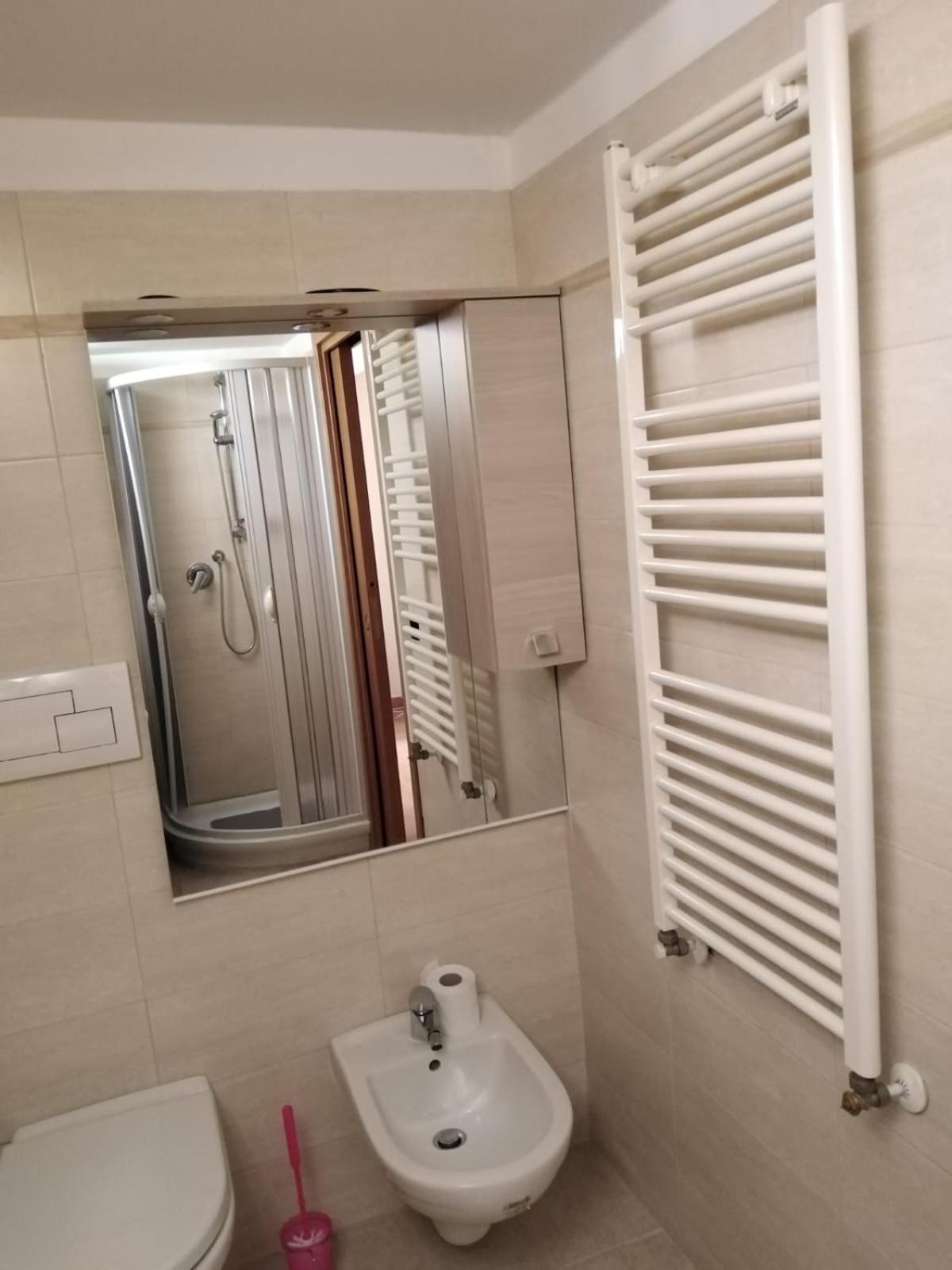 Appartement Mansarda Con Terrazzo Privato à Barletta Extérieur photo