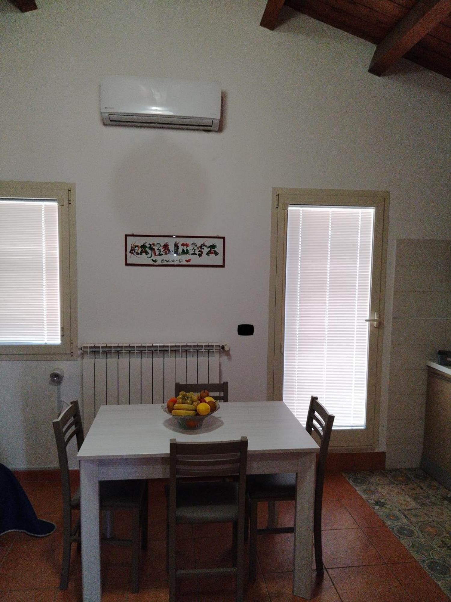 Appartement Mansarda Con Terrazzo Privato à Barletta Extérieur photo